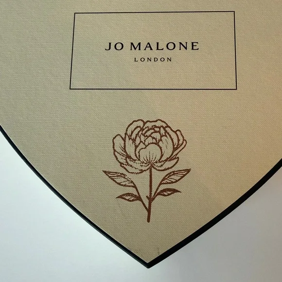 Limited Edition Jo Malone Empty Heart Gift Storage Box Ribbon Tissue - Picture 4 of 8